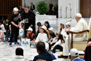 6-“Los niños encuentran el Papa - Aprendamos de los niños y niñas” 