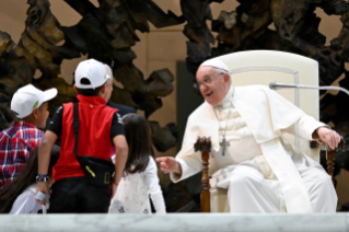23-“Los niños encuentran el Papa - Aprendamos de los niños y niñas” 