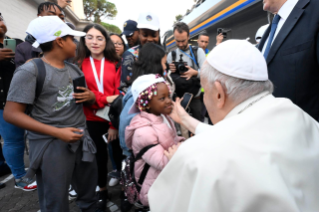 34-“Los niños encuentran el Papa - Aprendamos de los niños y niñas” 