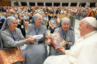 4-Aos participantes da peregrinação promovida pelas Irmãs Discípulas de Jesus Eucarístico 