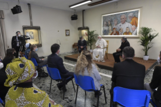 23-Visita del Santo Padre a la comunidad de trabajo del Dicasterio para la Comunicación