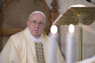 1-Misa celebrada por el papa Francisco de forma privada en la capilla de la Casa Santa Marta. <i>Todos tenemos un único Pastor: Jesús</i>