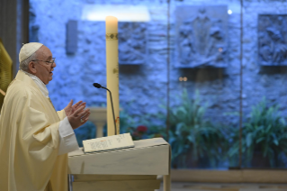 7-Holy Mass presided over by Pope Francis at the Casa Santa Marta in the Vatican:"Our relationship with God is gratuitous, it is friendship"
