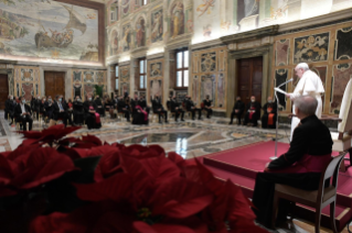 7-Alle Delegazioni che offrono il Presepio e l'albero di Natale in Piazza San Pietro