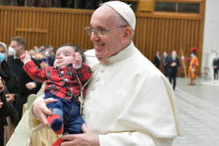 0-A los empleados del Vaticano con motivo de las felicitaciones navideñas