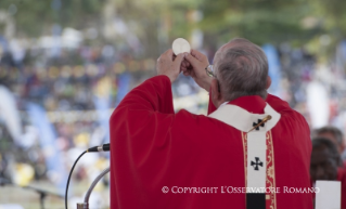 29-Viagem Apostólica: Santa Missa pelos Mártires de Uganda