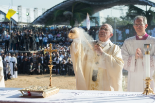 2-Sri Lanka - Philippines: Holy Mass and Rite of Canonization of Blessed Joseph Vaz 