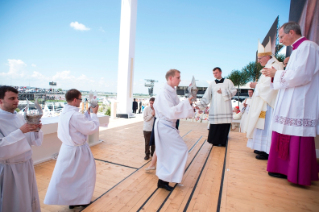 16-Voyage apostolique en Pologne : Messe pour la journ&#xe9;e mondiale de la jeunesse