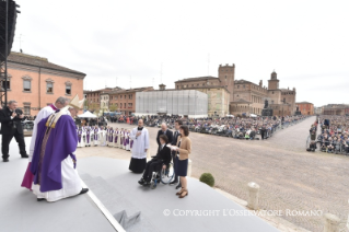 11-Pastoral Visit: Holy Mass in Piazza Martiri