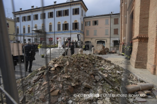 18-Pastoral Visit: Meeting with the people affected by the earthquake in Piazza Duomo