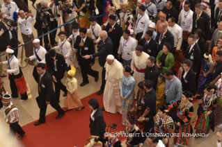 0-Viaggio Apostolico in Myanmar: Incontro con le Autorità, con la Società civile e con il Corpo Diplomatico  