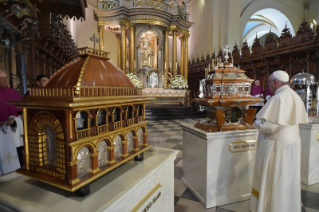 6-Apostolic Journey to Peru: Prayer in front of the relics of the Peruvian Saints