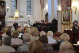5-Viaggio Apostolico in Lettonia: Visita alla Cattedrale cattolica di San Giacomo