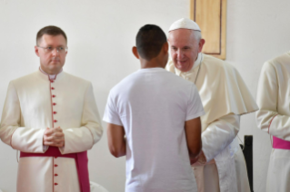 2-Apostolic Journey to Panama: Penitential liturgy with young detainees in the Centro de Cumplimiento de Menores Las Garzas de Pacora