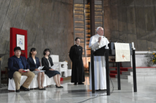 18-Viaje apostólico a Japón: Encuentro con los jóvenes
