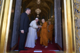 8-Voyage apostolique en Thaïlande : Visite au patriarche suprême des bouddhistes 