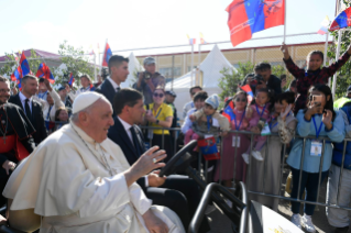 6-Apostolische Reise in die Mongolei: Begegnung mit Bischöfen, Priestern, Missionaren, Personen des geweihten Lebens und pastoralen Mitarbeitern 