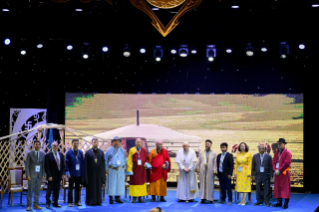 11-Viaje apostólico a Mongolia: Encuentro ecuménico e interreligioso