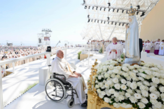 8-Viagem Apostólica a Portugal: Angelus