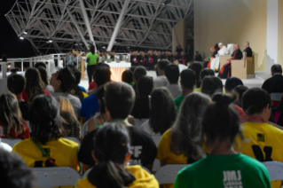 9-Apostolische Reise nach Portugal: Vigil mit den Jugendlichen 