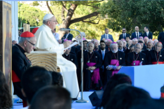 17-Viaje apostólico a Portugal: Vía Crucis con los jóvenes