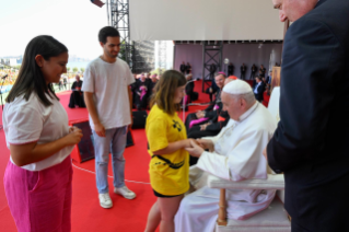 20-Apostolische Reise nach Portugal: Treffen mit den freiwilligen Helfern des WJT 