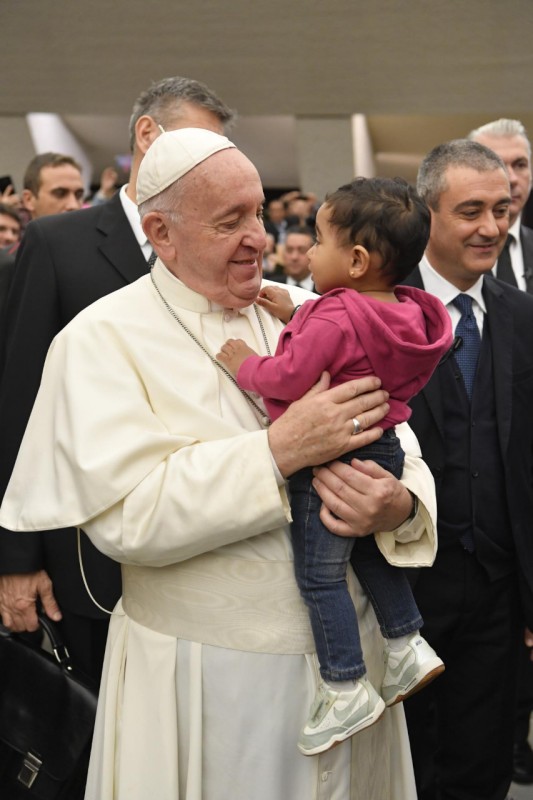 El Papa y un niño