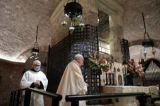 6-Besuch von Papst Franziskus in Assisi: Heilige Messe und Unterzeichnung der Enzyklika <i>"Fratelli tutti” über die Geschwisterlichkeit und die soziale Freundschaft</i>
