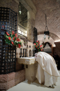 7-Besuch von Papst Franziskus in Assisi: Heilige Messe und Unterzeichnung der Enzyklika <i>"Fratelli tutti” über die Geschwisterlichkeit und die soziale Freundschaft</i>
