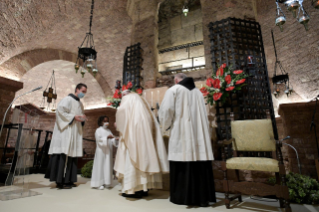 11-Besuch von Papst Franziskus in Assisi: Heilige Messe und Unterzeichnung der Enzyklika <i>"Fratelli tutti” über die Geschwisterlichkeit und die soziale Freundschaft</i>