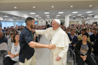 23-Visita del Santo Padre a la Ciudadela Cielo de la comunidad Nuevos Horizontes de Frosinone