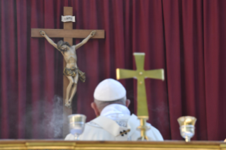 15-Holy Mass on the Solemnity of the Most Holy Body and Blood of Christ