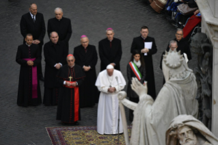 15-Hochfest der ohne Erbsünde empfangenen Jungfrau und Gottesmutter Maria  – Gebet vor der Mariensäule auf dem Spanischen Platz