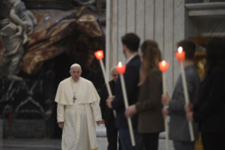 2-Récitation du chapelet présidée par le Pape François pour invoquer la fin de la pandémie