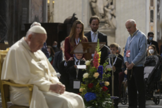 21-Récitation du chapelet présidée par le Pape François pour invoquer la fin de la pandémie