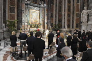 22-Récitation du chapelet présidée par le Pape François pour invoquer la fin de la pandémie
