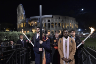 28-Way of the Cross at the Colosseum presided over by the Holy Father - Good Friday