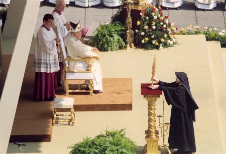 Risultati immagini per canonizzazione di faustina kowalska