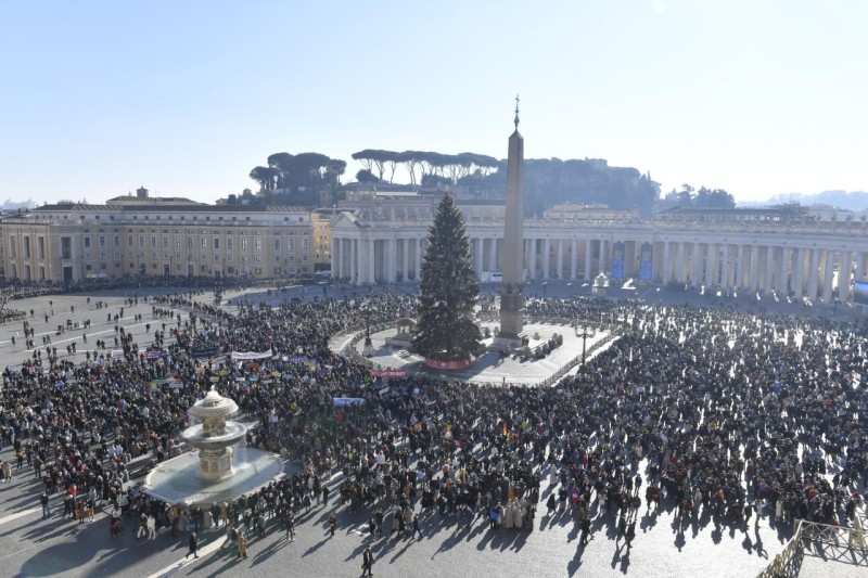 https://www.vatican.va/content/dam/francesco/images/angelus-2022/angelus-1gennaio2022/1641034751800.JPG/_jcr_content/renditions/cq5dam.web.800.800.jpeg