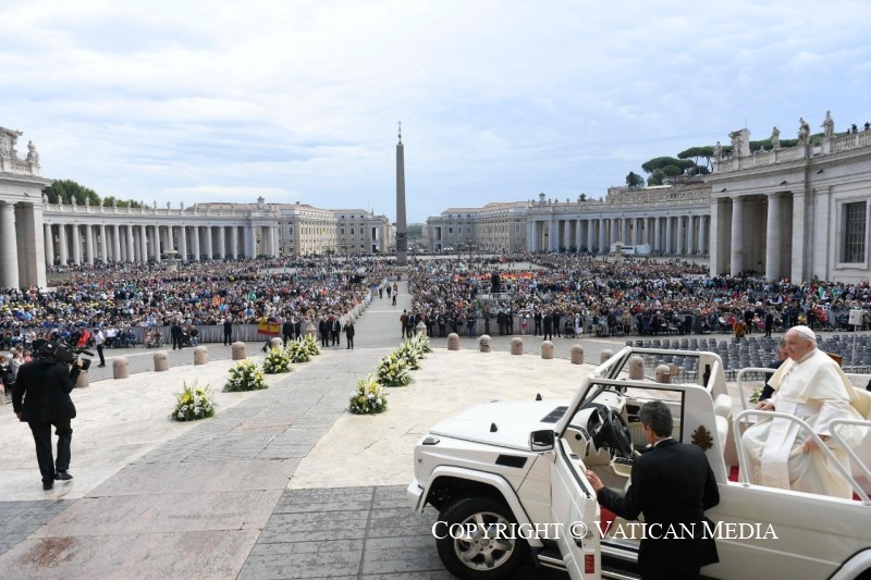 El Papa, al término de la misa