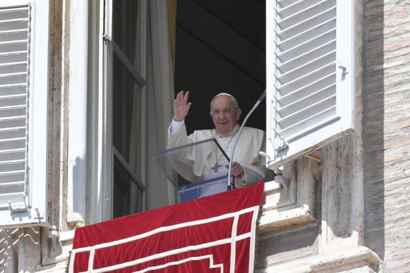 Regina caeli: «La peur nous enferme toujours sur nous-mêmes»  Cq5dam.web.800.800