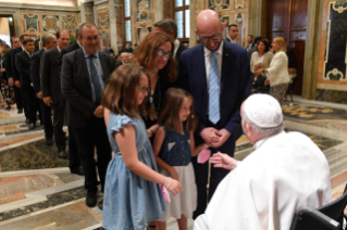 3-To participants in the meeting organized by the Pontifical Academy of Mary on the occasion of the 30th anniversary of the founding of the Anti-Mafia Investigative Directorate (D.I.A.)