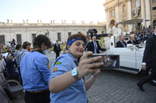 23-A una peregrinación de adolescentes italianos