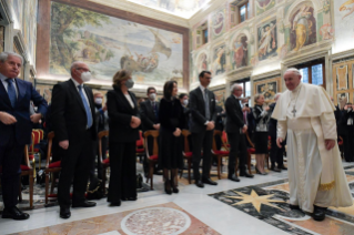 9-An die Delegation der italienischen Steuerbehörde