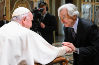 1-To the Artists of the Christmas Concert in the Vatican