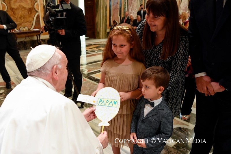 Los niños, con el Papa