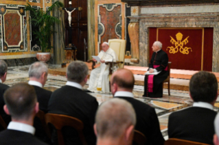 8-Aux Participants aux Chapitres Généraux de l'Ordre basilien de Saint Josaphat, de l'Ordre de la Mère de Dieu et de la Congrégation de la Mission