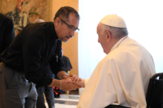 1-A los participantes en el Capítulo general de los Misioneros Combonianos