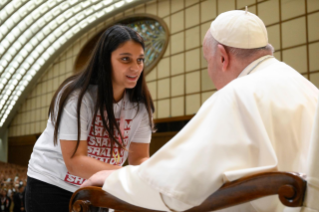 2-Aos participantes no encontro da Comunidade Católica Shalom