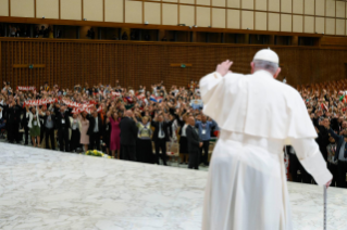 11-Aos participantes no encontro da Comunidade Católica Shalom